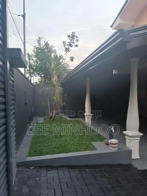 Two Floor House for Sale in Pannipitiya