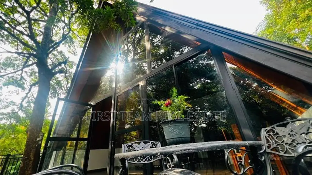 කුන්ඩසාලේ නගරයට ඉතා නුදුරින් Private Villa එකක්