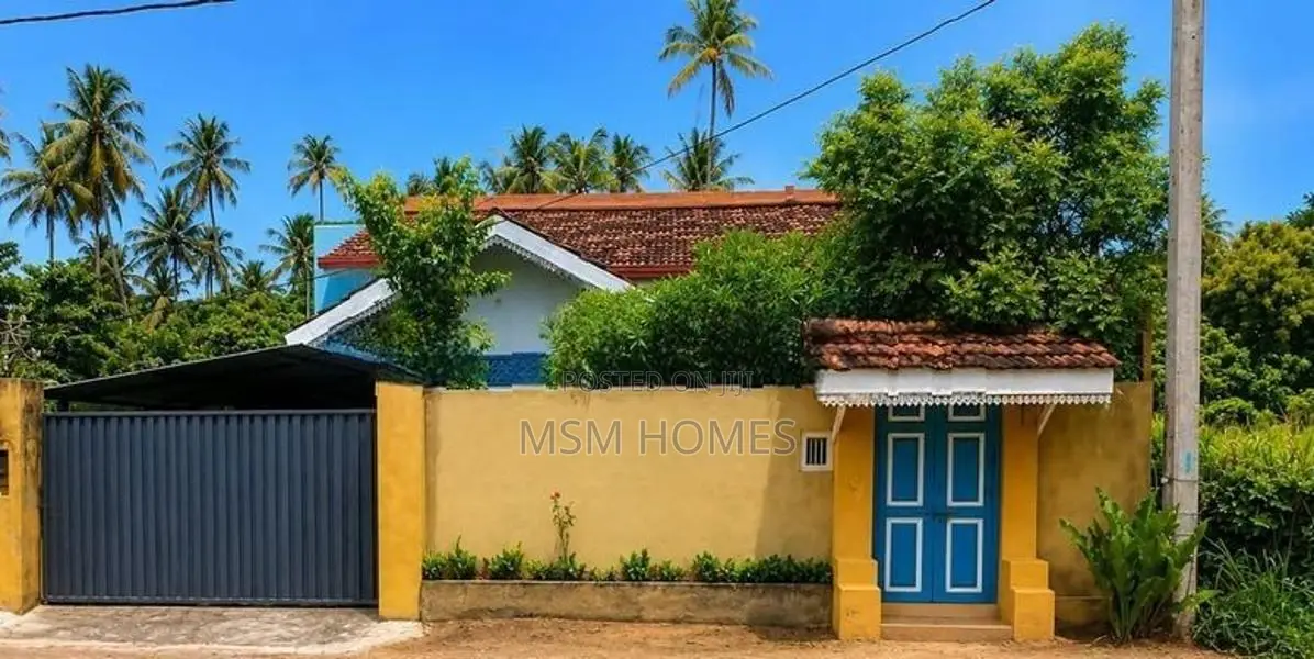 3 Bed Rooms House For Sale in Negombo