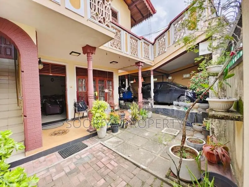 LUXURY FURNISHED HOUSE FOR SALE IN KIRIBATHGODA TOWN