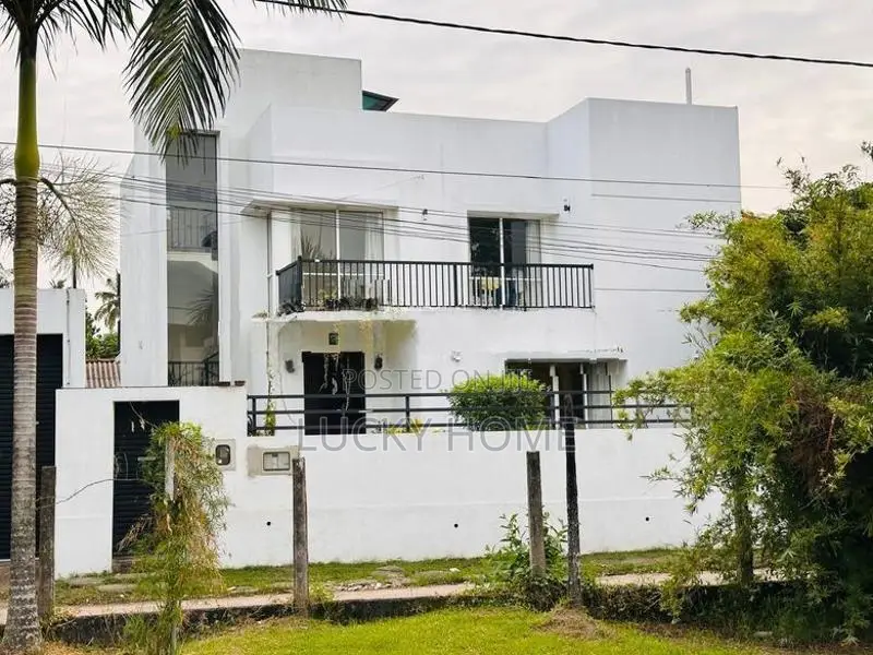 Modern House Sale Ja Ela - Face Bus Route