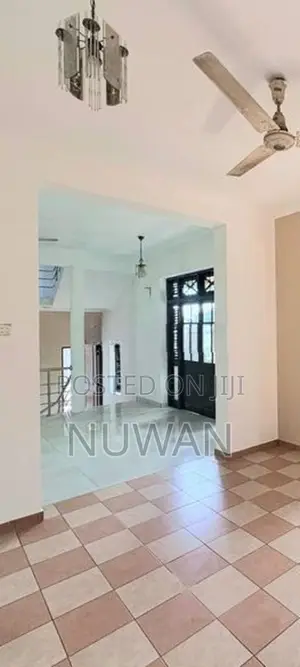 ( BAR4201) 3 storied stand along house in Battaramulla