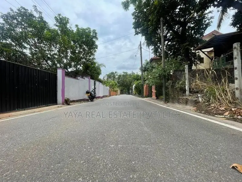 Residential Land For Sale In Madiwela