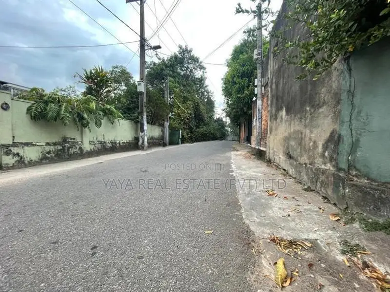 Residential Land For Sale In Nawala