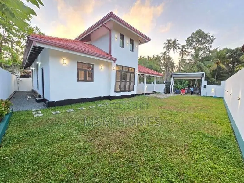 16 Perch Land With Brand New House For Sale in Negombo