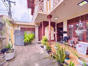LUXURY FURNISHED HOUSE FOR SALE IN KIRIBATHGODA TOWN