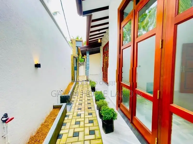 අති නවීන අලංකාර තනිමහල් නිවසක් විකිණීමට පිලියන්දල
