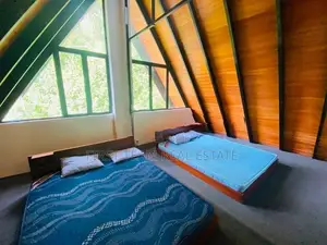 කුන්ඩසාලේ නගරයට ඉතා නුදුරින් Private Villa එකක්