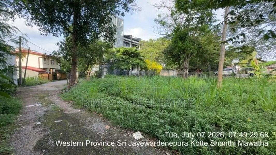 Prime 12P Residential Land on Fathima Church Road, Battaramulla |SL148