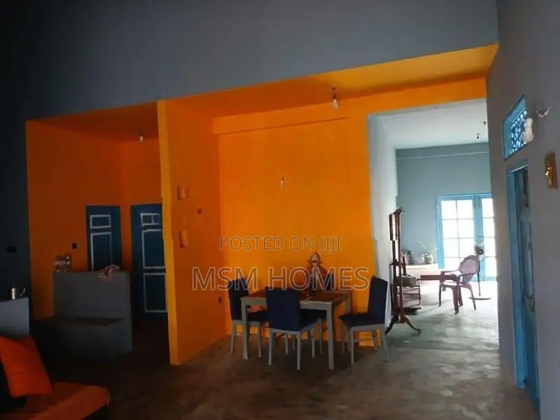 3 Bed Rooms House For Sale in Negombo