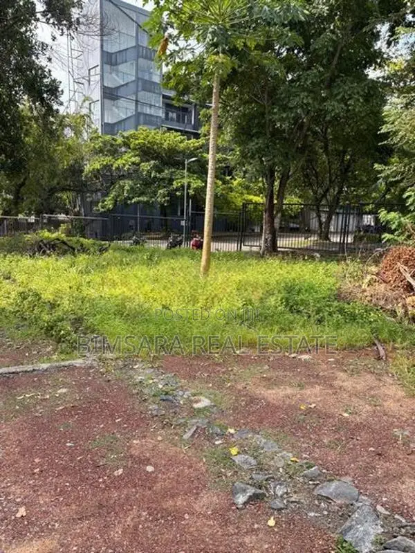 Prime 12P Residential Land on Fathima Church Road, Battaramulla |SL148
