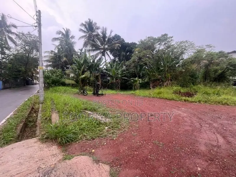 Kesbawa Piliyandala Town Area Land For Rent
