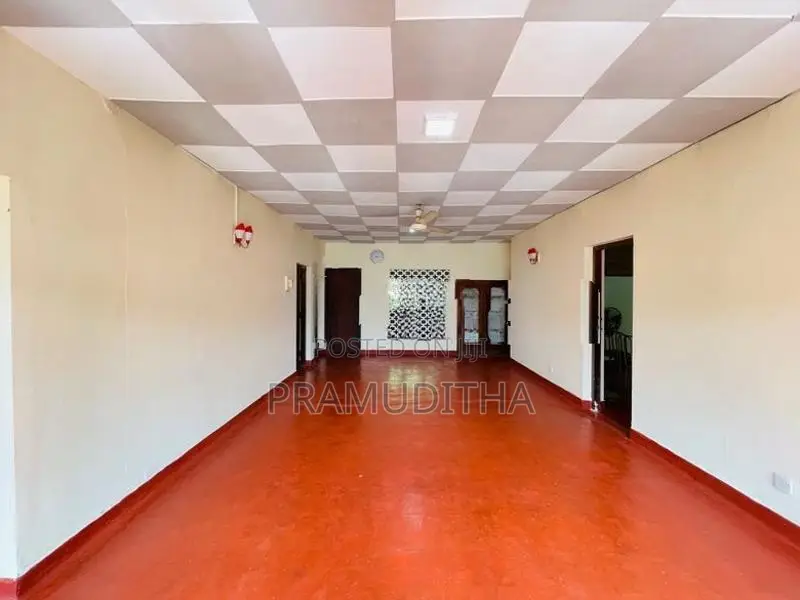 House For Sale In Peradeniya