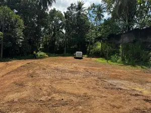 VALUABLE LAND FOR SALE IN ATHURUGIRIYA ROAD, MALABE, ARANGALA