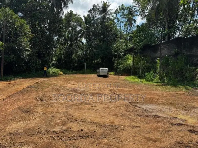 VALUABLE LAND FOR SALE IN ATHURUGIRIYA ROAD, MALABE, ARANGALA