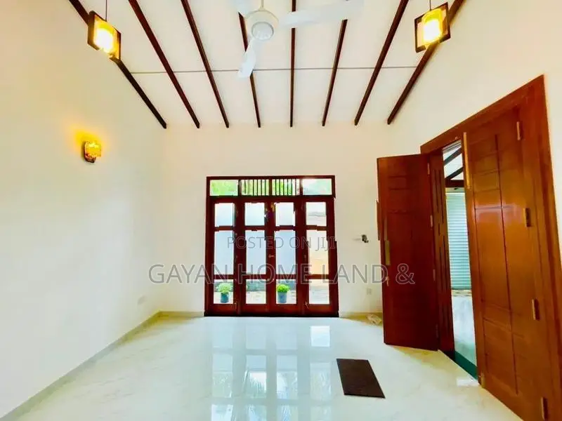 අති නවීන අලංකාර තනිමහල් නිවසක් විකිණීමට පිලියන්දල