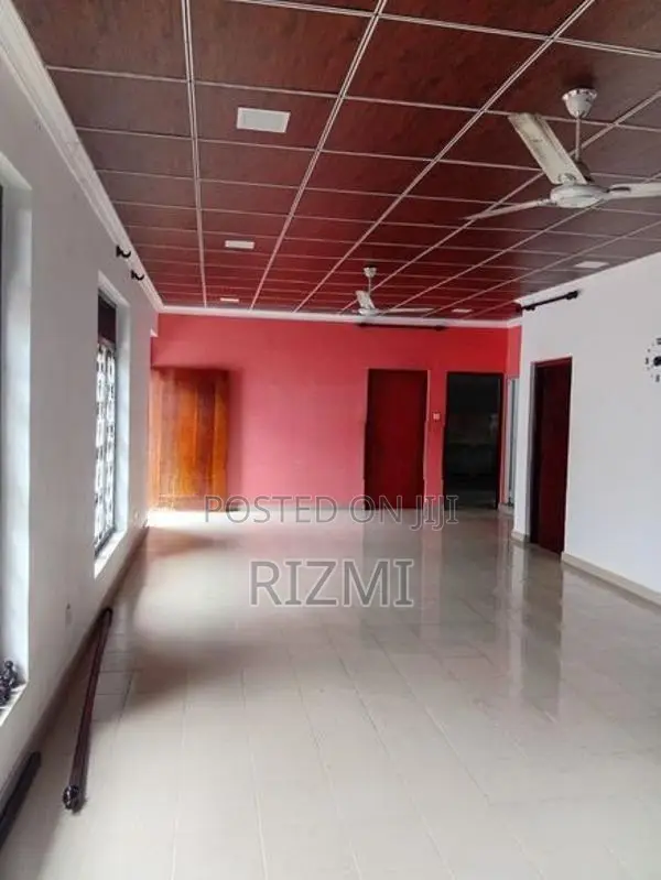 first floor 3BR house for rent in mount lavinia gunaratna mawata