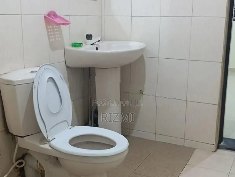 ground floor 2BR house for rent in watrapola road mount lavinia