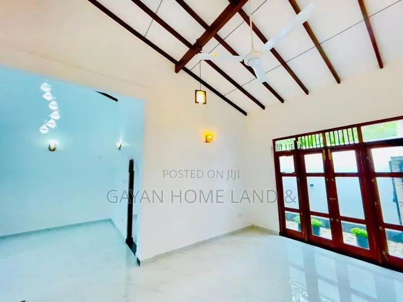 Piliyandala Brand New Single Storey Quality House For Sale
