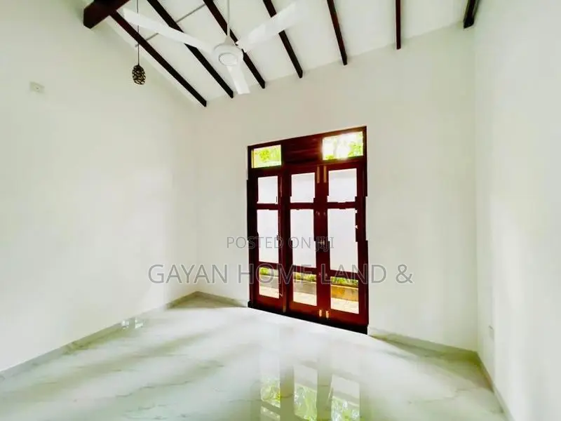 Piliyandala Brand New Single Storey Quality House For Sale