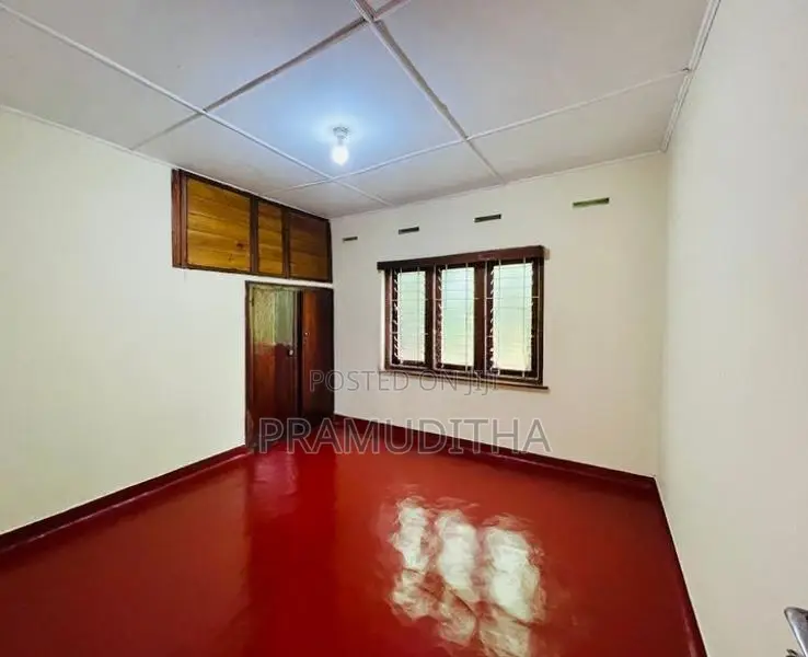 House For Sale In Peradeniya