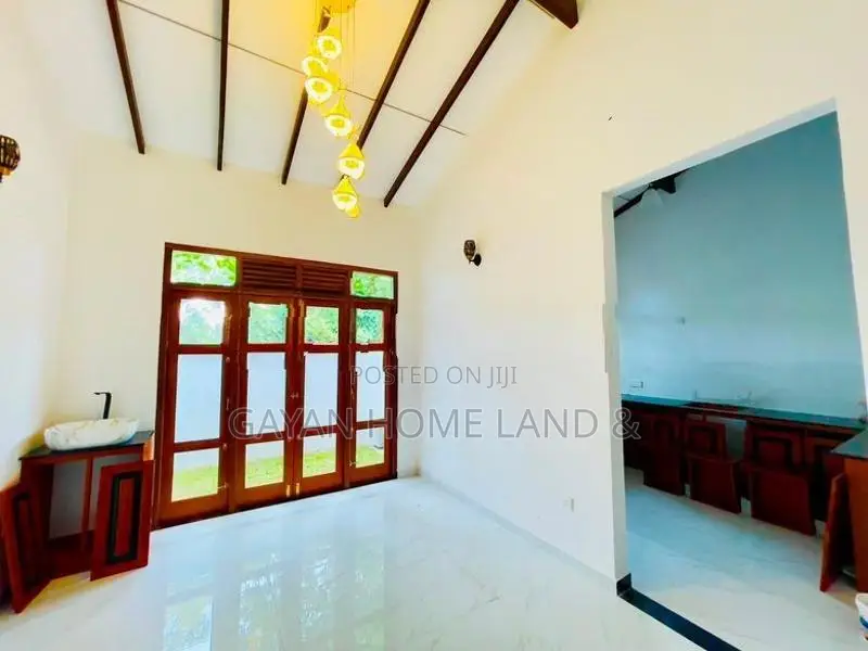 Piliyandala Brand New Single Storey Quality House For Sale