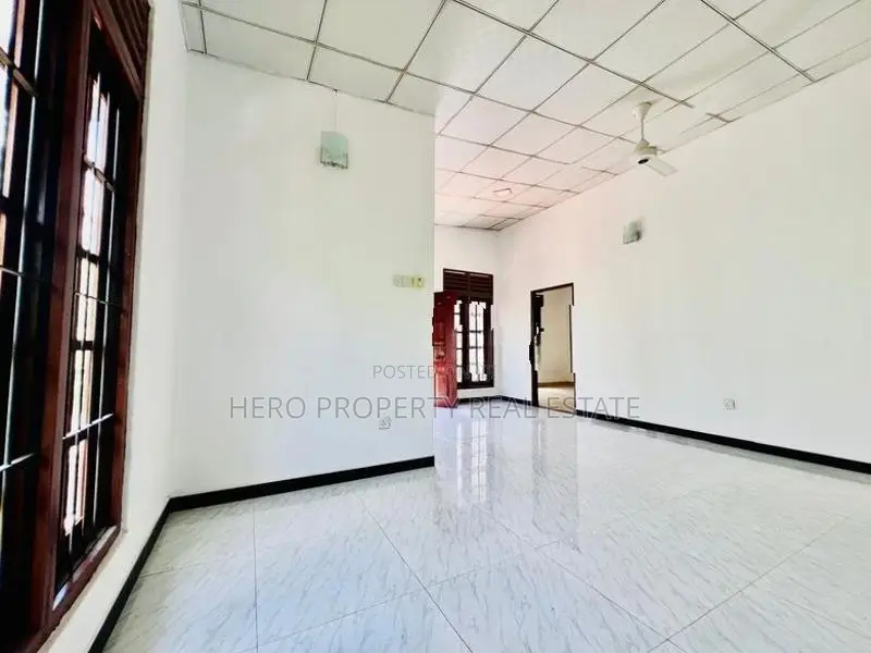 Modern Luxury Quality House for Sale in Athurugiriya