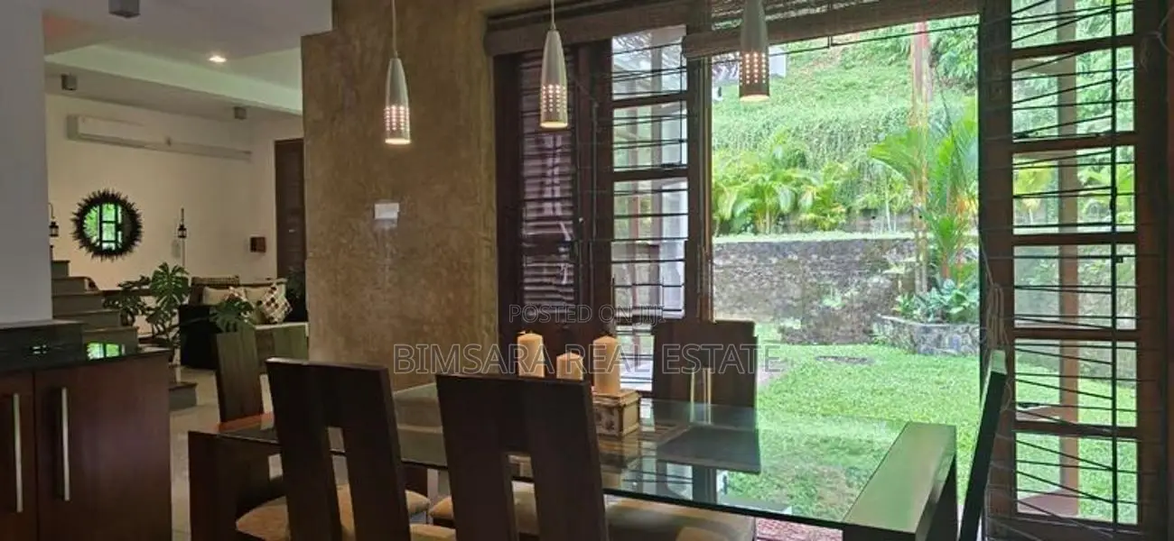 Architecturally Designed Luxury Garden Residence in Thalawathugoda