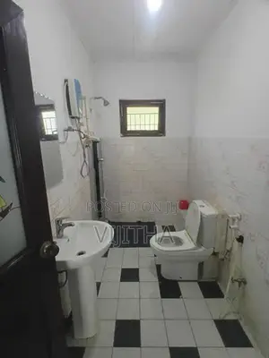 Up Stair Unit for Rent Kotte