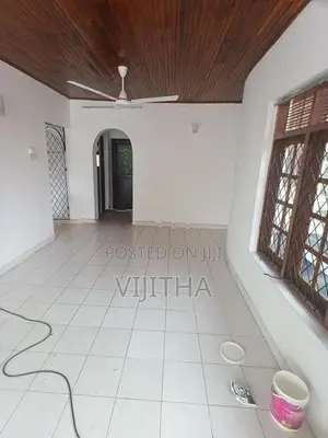 Up Stair Unit for Rent Kotte