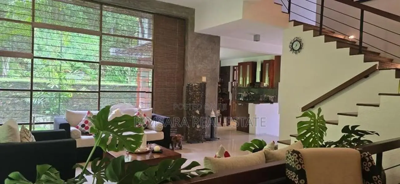 Architecturally Designed Luxury Garden Residence in Thalawathugoda