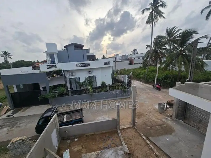 Brand New Luxury Modern House For Sale in Negombo
