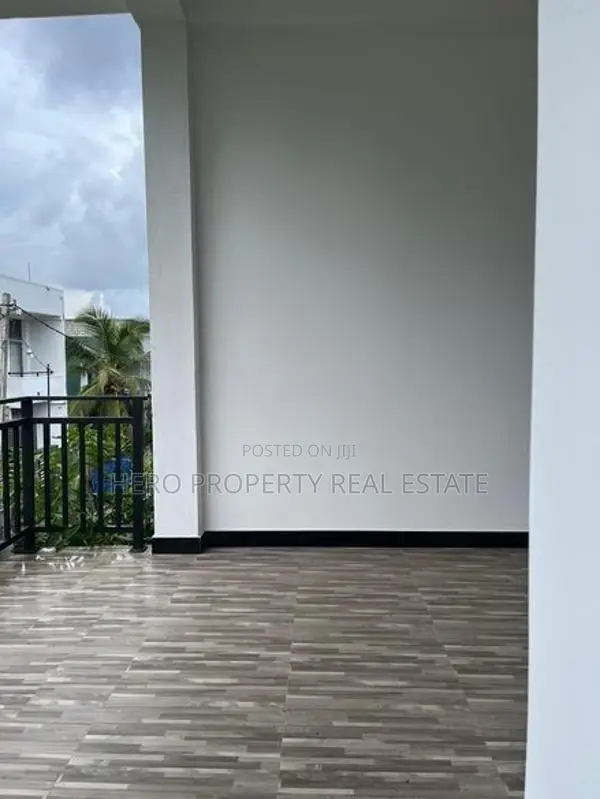 Modern House for Rent in Madapatha
