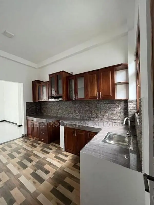 Modern House for Rent in Madapatha