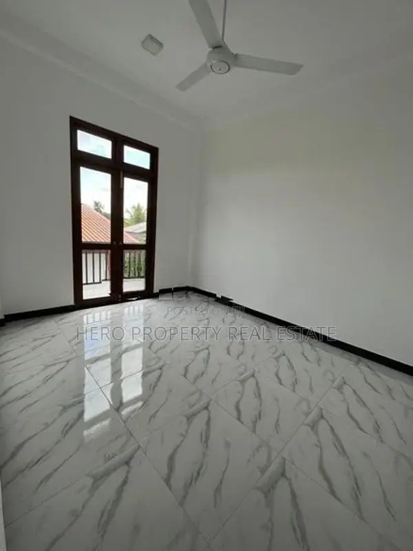 Modern House for Rent in Madapatha