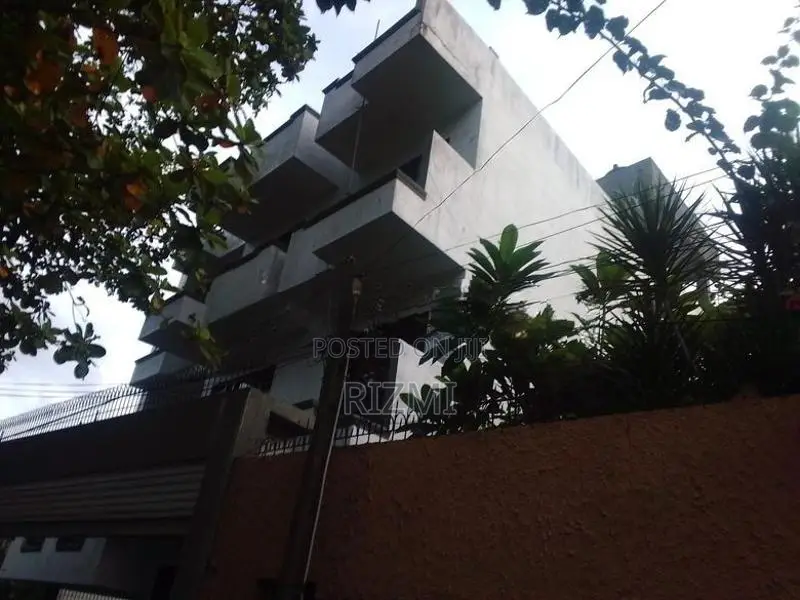 3 storey 9BR separate units house for rent in dehiwala waidya road