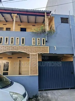 Galle road facing commercial property with 3 bed house for sale