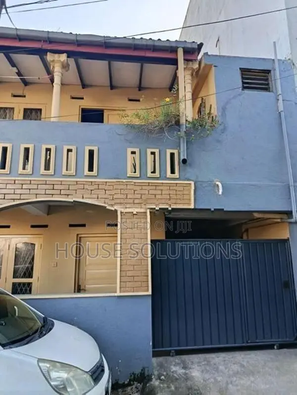 Galle road facing commercial property with 3 bed house for sale