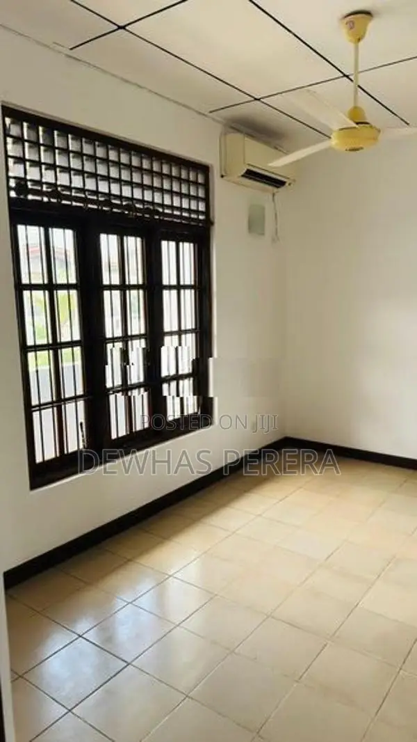 2 story house quik sale highest offer Kelaniya city