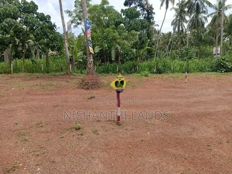 Premium Land for Sale in Mirigama