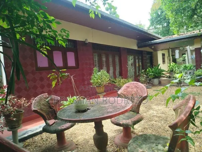 Land with House Sale Wattala