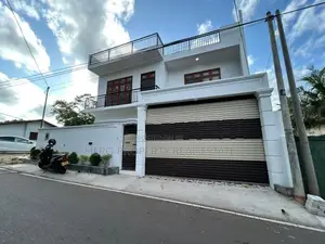 Brand new 05 Bedrooms House For Sale In Piliyandala