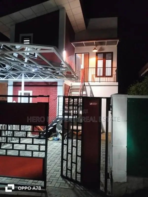 HJR103 - Upstairs House for Rent in Kadawatha