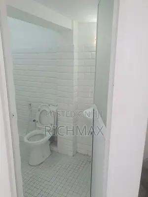 Commercial place for rent in Rajagiriya