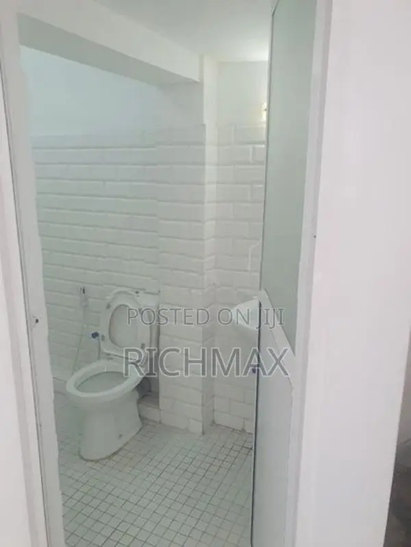 Commercial place for rent in Rajagiriya