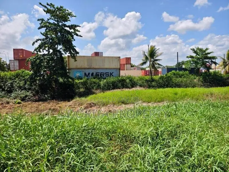 COMMERCIAL LAND FOR SALE IN BIYAGAMA