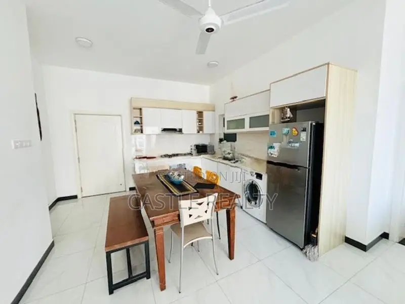 Furnished apartment for sale in Mount Lavinia