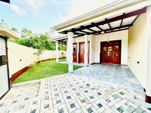 Brand New Spacious Solid Single Storey House in Kiriwaththuduwa