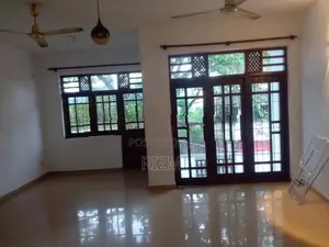 3 storey 9BR separate units house for rent in dehiwala waidya road