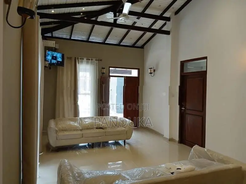 Brand new luxury house for sale in Ja ela